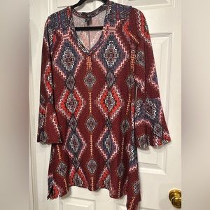 Win-Win Womens L-XL Flare Bottom Tunic top Maroon/ Red Print Pullover Loose Fit